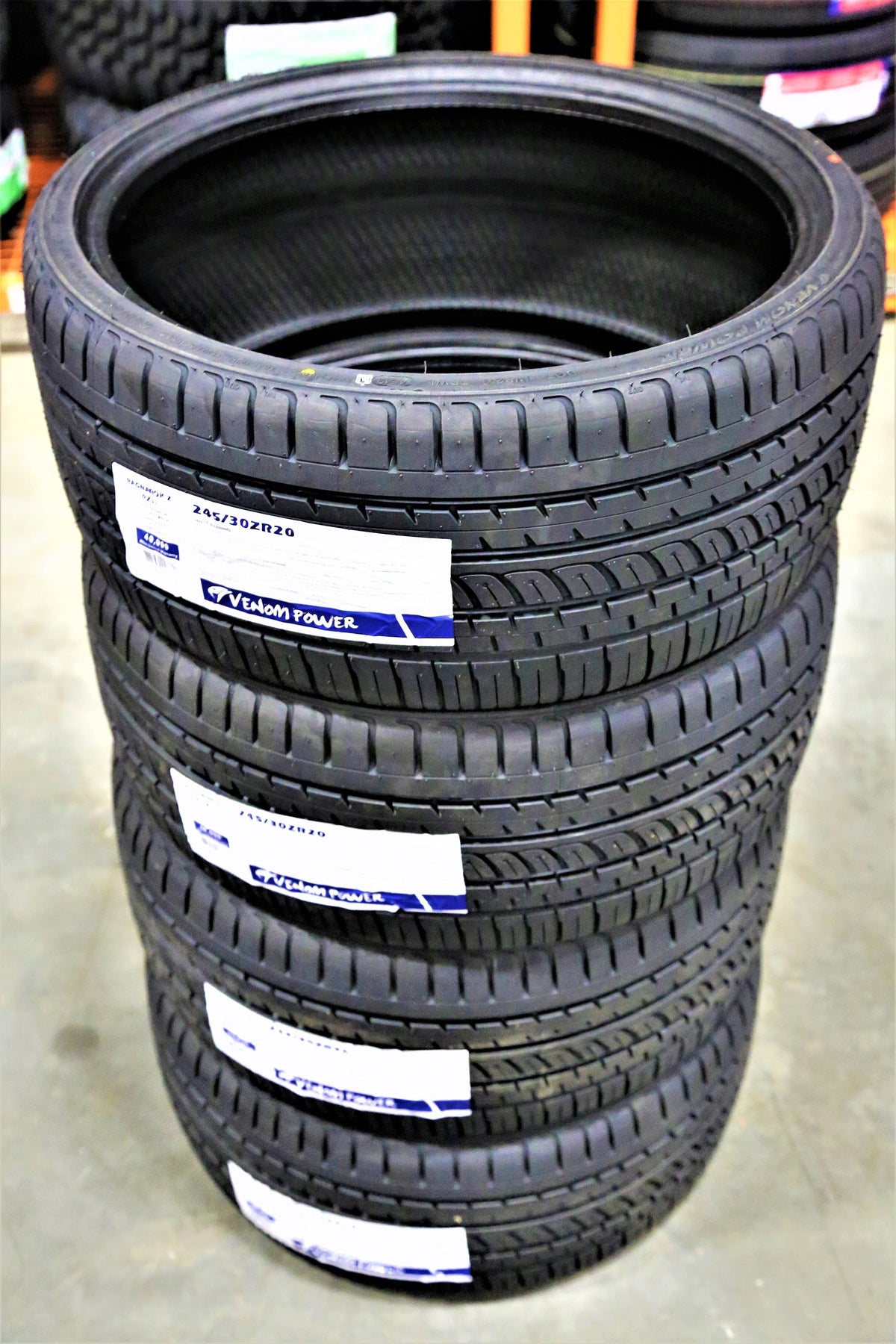 Set LP610-4, of LP610-4 (FOUR) 245/30ZR20 2018 XL Venom Fits: Ragnarok Huracan 2015 Lamborghini Spyder Tires Z Huracan 4 Power 245/30R20 90W Lamborghini