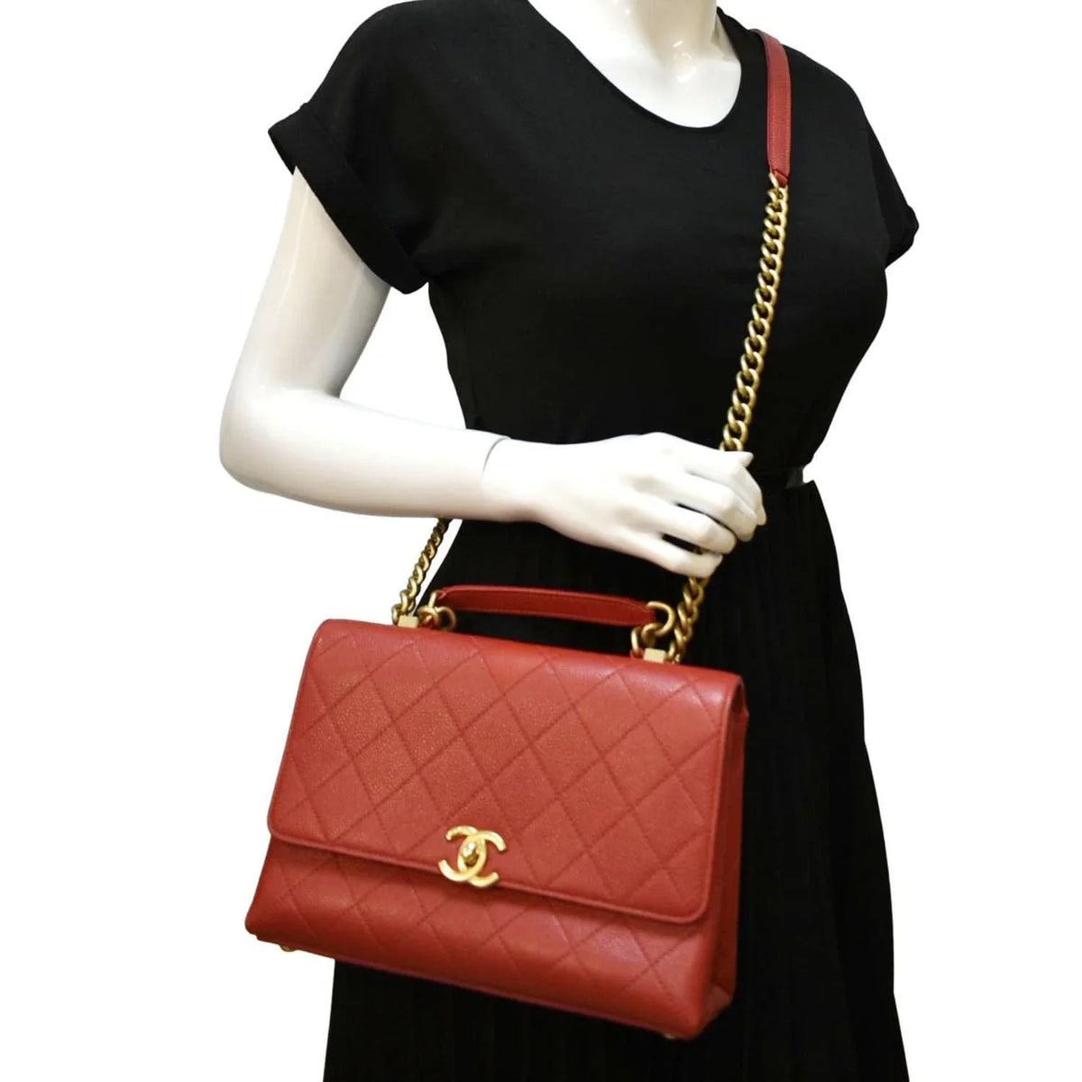 Pre-Owned Stitched Flap Affinity Caviar CHANEL Chic Leather Small Red Crossbody Quilted Bag