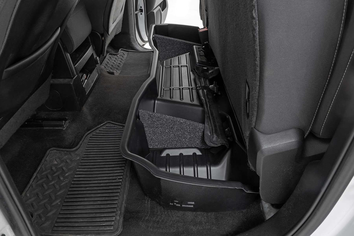 Under RC09041 2500HD/3500HD - Storage |15-19 Rough 14-18 Country for 1500 Seat