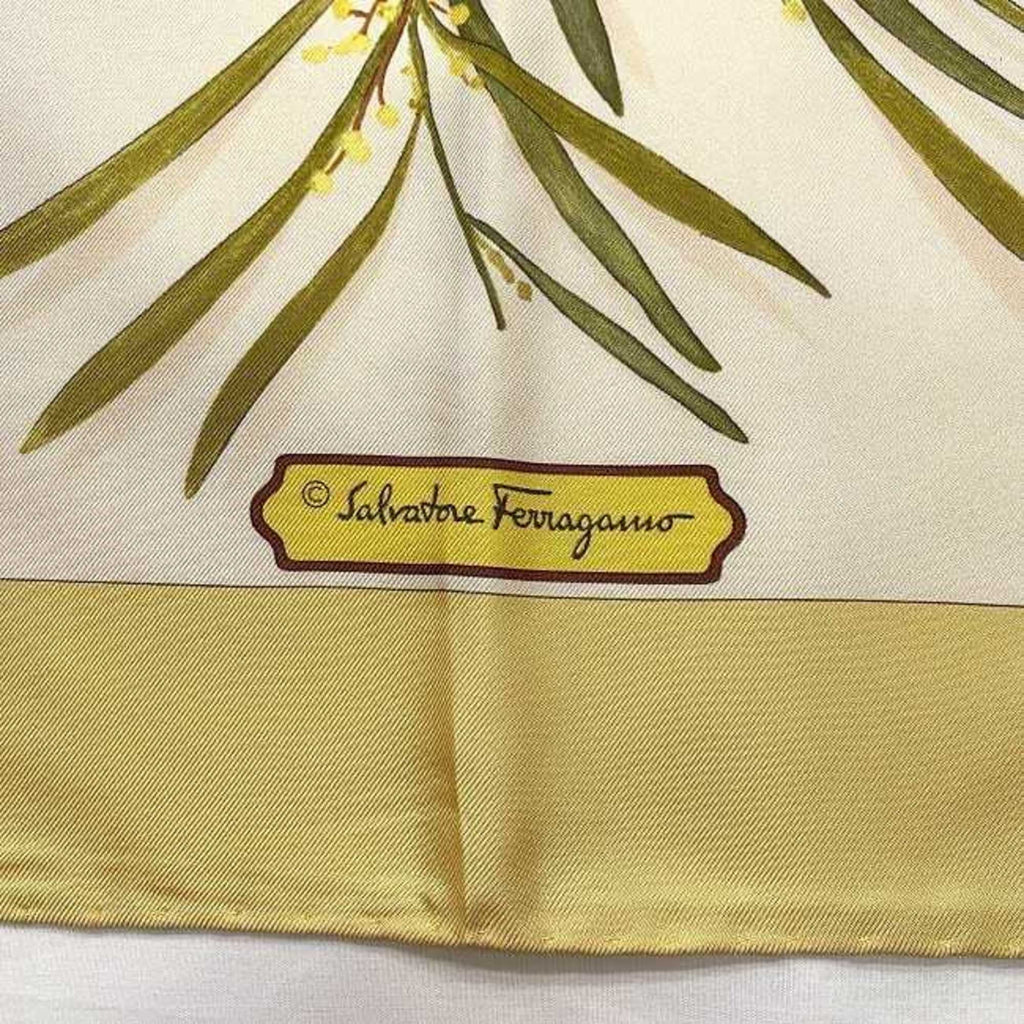 Fashion (Good) Flower Scarf Women's Pre-Owned Pink Silk 100% Yellow Accessories Salvatore Ferragamo