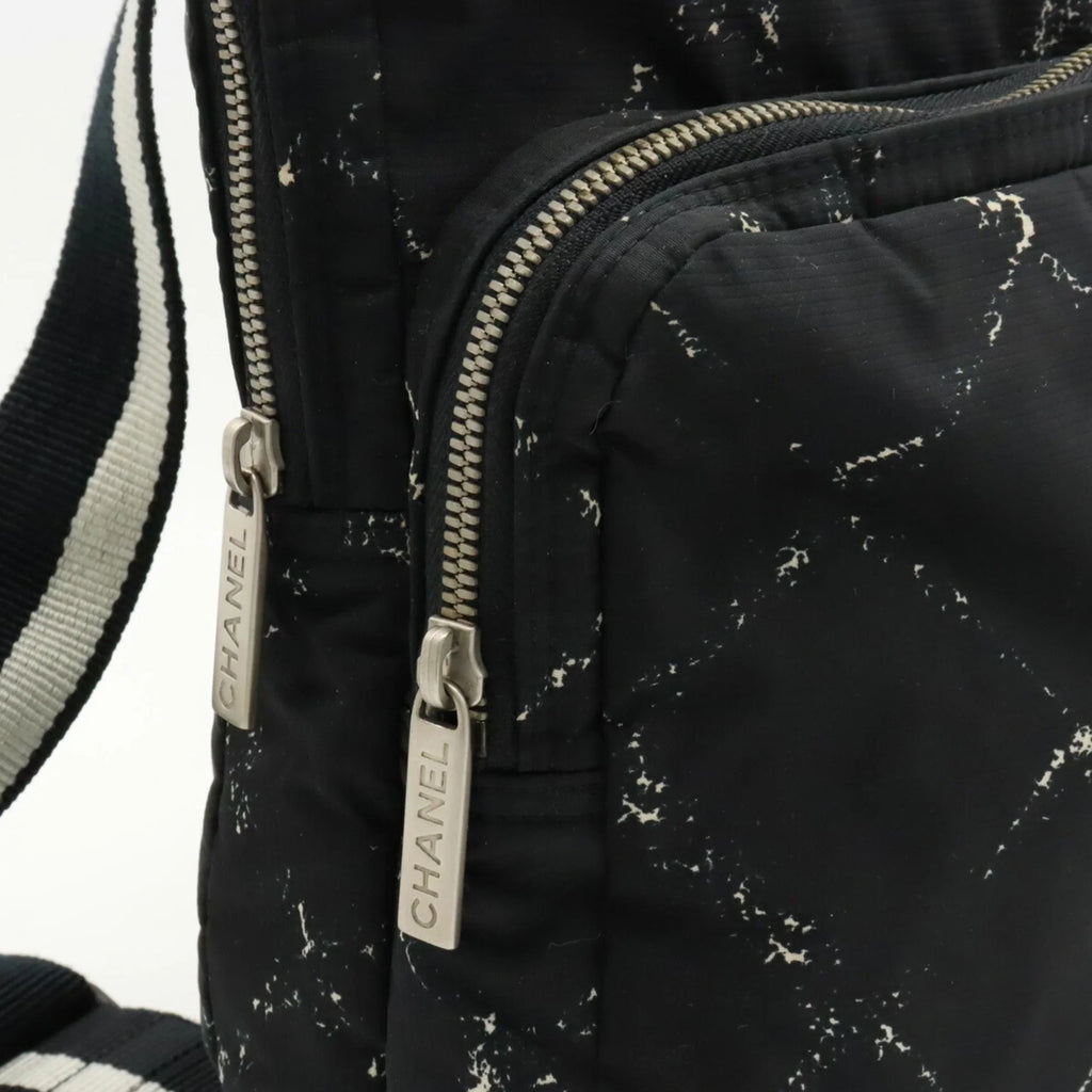 (Good) Rucksack Black Backpack Pre-Owned Chanel Old Travel CHANEL Jacquard Daypack Nylon