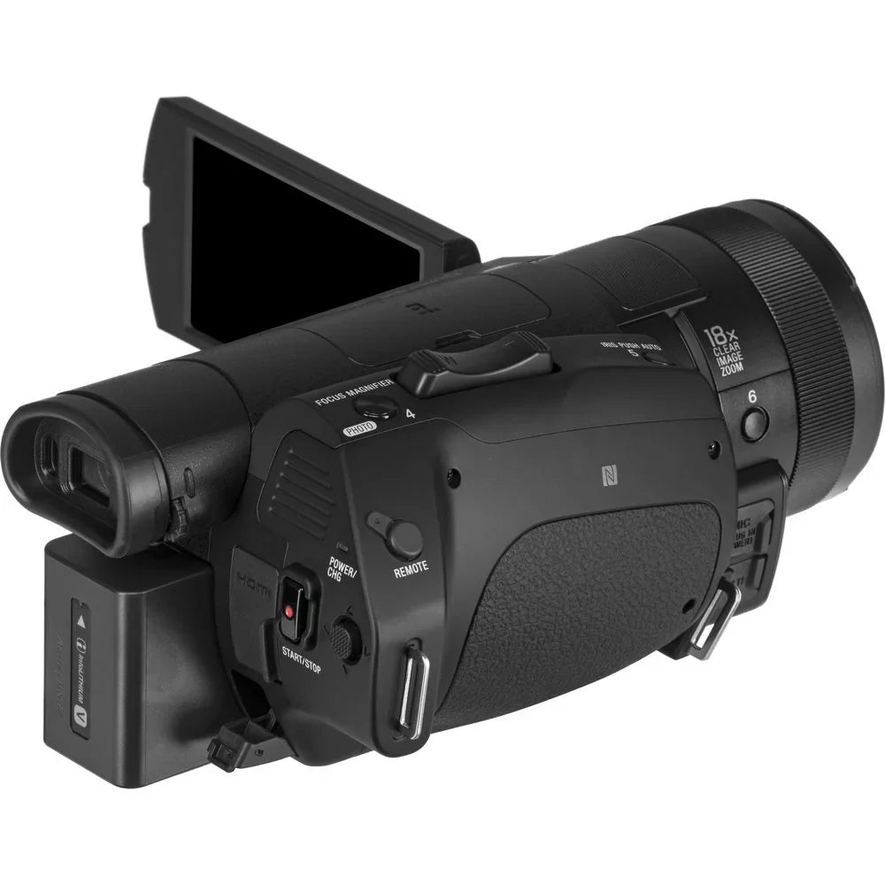 Sony + Extra Card 128GB 2 HD + + + and Video 4K FDR-AX700 Batteries M Charger Camcorder Memory Handycam Case Camera