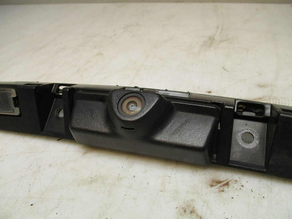2013-2015 Ford Assembly Backup OEM Explorer Camera Rear Pre-Owned (Good)