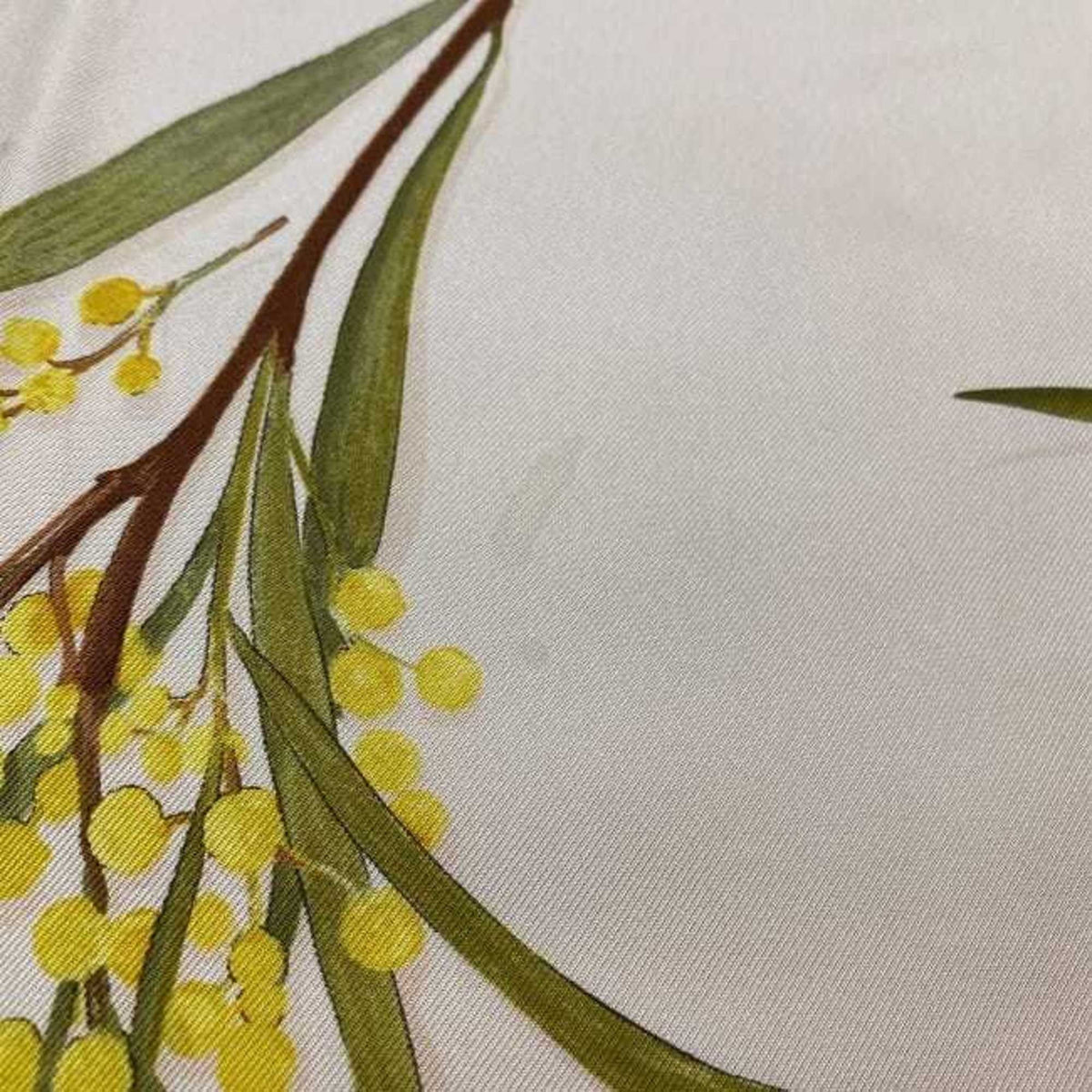 Fashion (Good) Flower Scarf Women's Pre-Owned Pink Silk 100% Yellow Accessories Salvatore Ferragamo
